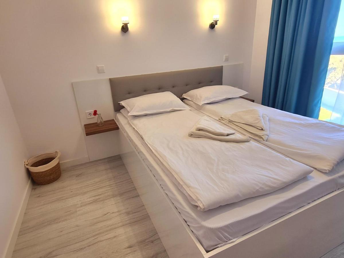 Dolphin Beach Apart Obzor Dış mekan fotoğraf